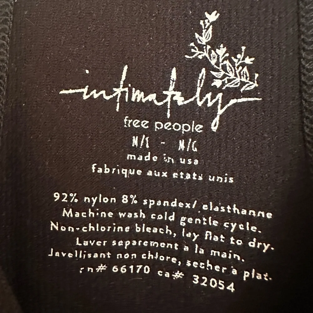 Free People Intimately Ribbed V-Neck Racerback Bodysuit Black Size M/L - Picture 5 of 5